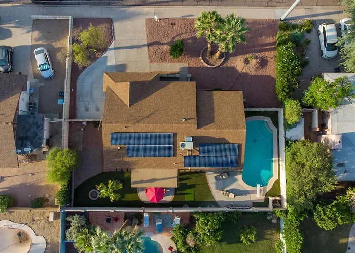 3bdr Remodeled Scottsdale Desert Pool Oasis And Entertainment