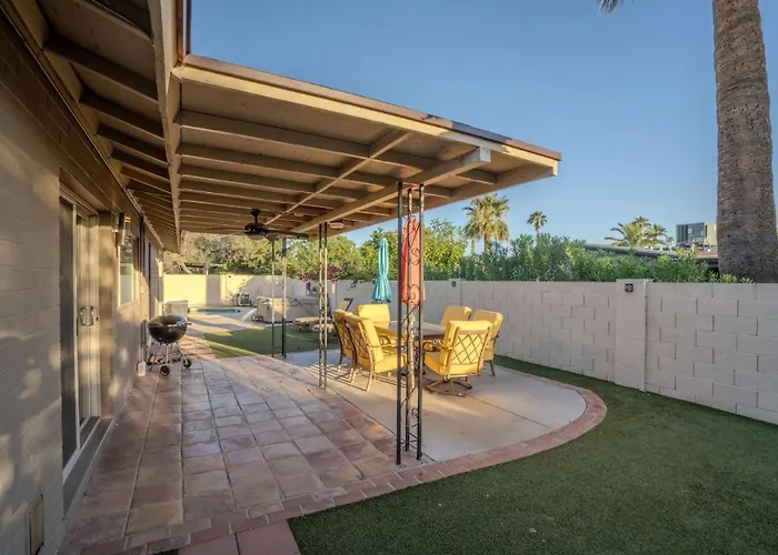 Holiday home 3bdr Remodeled Scottsdale Desert Pool Oasis And Entertainment *